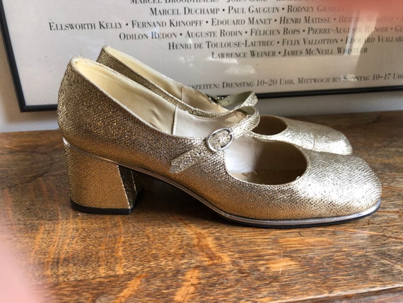 Late 1960’s Glitzy gold chunky heel Mary Jane shoe