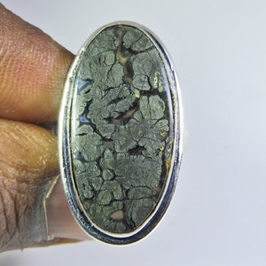Anillo de piedra preciosa de pirita, anillo hecho a mano en plata de ley 925, anillo de piedra preciosa ovalada de pirita, anillo para mujer, anillo hecho a mano, anillo de aniversario