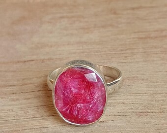 Plum Ruby Quartz Ring, Oval ruby ring, ruby ring Oval, 925 Sterling Silver Ring, ruby and silver, Red Ruby Ring, Cut Ruby Gemstone Ring