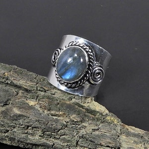 Labradorite Band Ring In 925 Sterling Silver, Rainbow Labradorite Band, Oval Vintage Labradorite Ring, Labradorite Chunky Gemstone Ring
