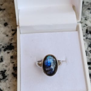 Natural Labradorite Ring, 925 Sterling Silver Ring, Oval Labradorite Ring, Labradorite Simple Ring, Labradorite Jewelry for Woman, Gift