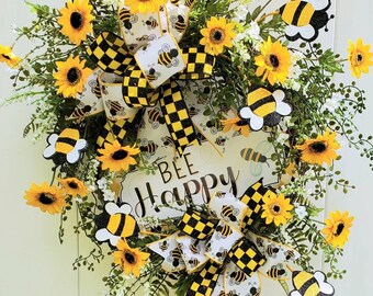 Large Summer Wreath with Sunflowers and Bees, Yellow and Black Spring Wreath with Sunflower, Bee Happy Front Door Wreath, Mother's Day Gift