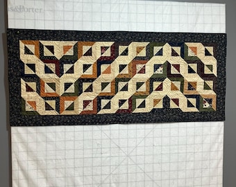 Camino de mesa de patchwork floral en capas de 50 x 122 cm