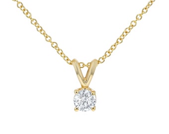 18K Gold Diamond Solitaire Pendent Set Necklace. Diamond Necklace. Diamond Pendant. Gold Necklace. Gold Pendant.