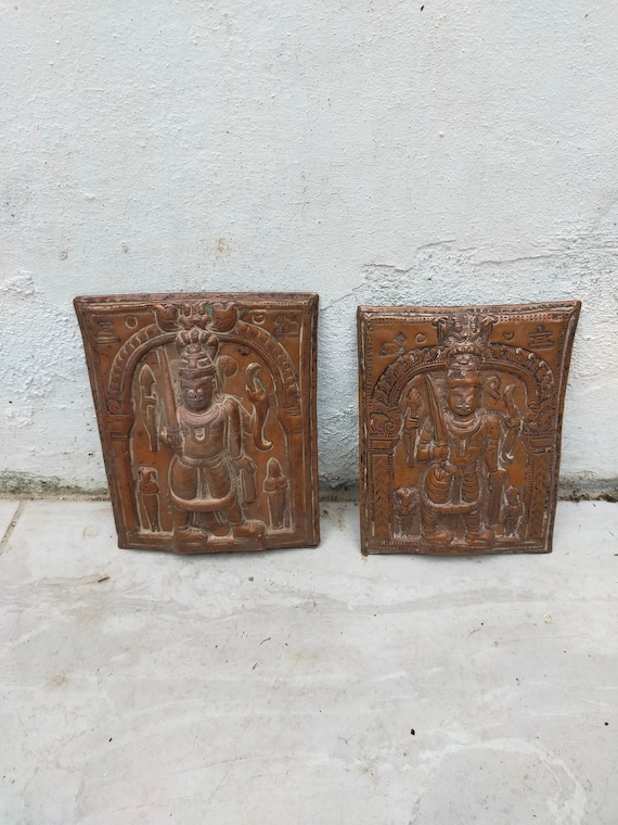 グジャラート州カッチの珍しいヒンドゥー教の Veerbhadra 宗教銅 