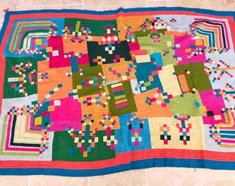 Siddi Tribal Patchwork Kantha Kawandi Steppdecke aus recycelter Baumwolle in Indien