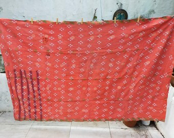 Coperta Kantha vintage cucita a mano dall'India - realizzata in sari riciclato
