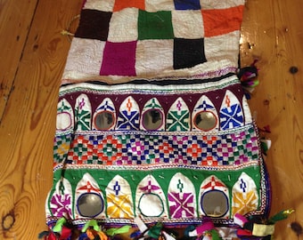 Kantha vintage cucito a mano, borsa per dote Banjara/federa per cuscino di Kutch con ricamo a mano, applicazione e lavorazione a specchio