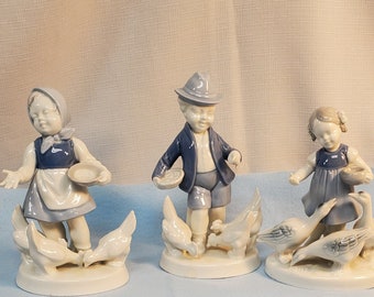 Lladro-daisa Josefa Feeding Ducks, #5201 - Etsy