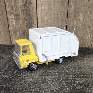 Buddy L Garbage Truck, 1970&#39;s Buddy L Garbage Truck, Vintage Buddy L, Pressed Steel Garbage Truck, Pressed Steel Buddy L
