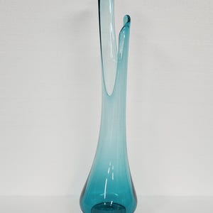 LE Smith Peacock Blue Simplicity Vase, LE Smith Peacock Blue Swung Glass Vase, Swung Glass Vase, mcm Swung Glass Vase, MCM L E Smith Vase