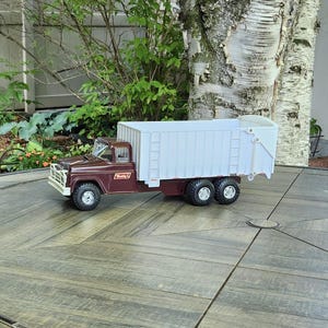 Buddy L Stock Truck with Dual Wheels, 1970&#39;s Buddy L Stock Truck, Vintage Buddy L, with Plastic Ertl Big Farm Grain Box