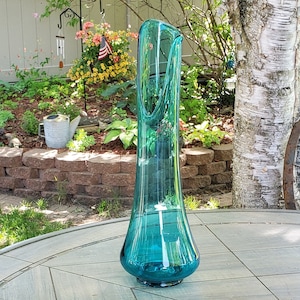 LE Smith Peacock Blue Smoothie Vase, LE SmithPeacock Blue Swung Glass Vase, Swung Glass Vase, mcm Swung Glass Vase, MCM L E Smith Vase
