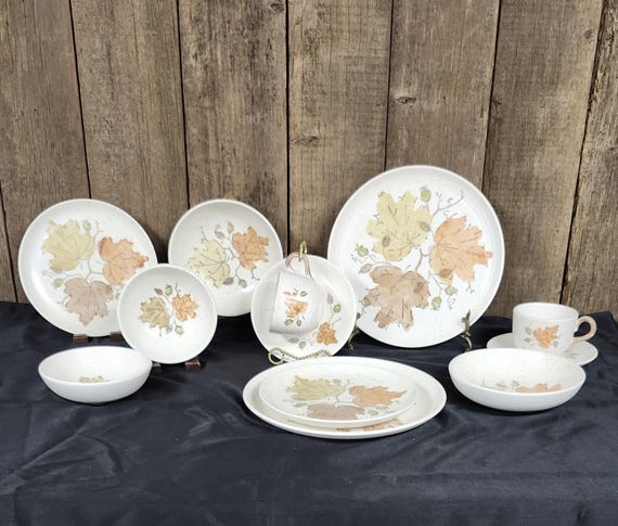 12 Pc Set Vintage Metlox Poppytrail Woodland Gold Dinnerware, MCM