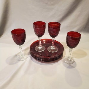 Cristal D&#39;Argues Durand Ruby Glassware, 8 Piece Set, 4 Water Goblets, 4 Plates, Ruby Glassware, Water Goblets, Wine Goblets, Wine and Cheese