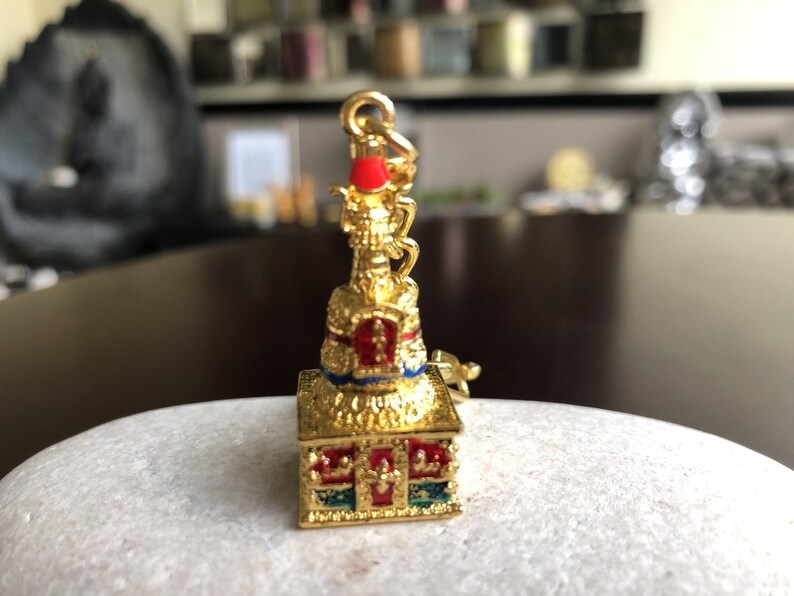 Amulet for Wealth Luck Feng Shui Charm,Treasure Chest CharmKey-Chain,Key Chain for men,key chain for woman Amulet for Money