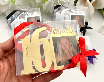 Sweet 16 Party Favors, 16th Birthday Favors, Quinceanera Gifts, Photo Frames, 16th Birthday Decorations, Personalized Guest Gifts,