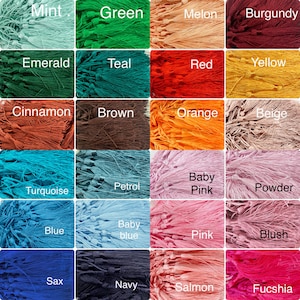 Puede incluir: Una colecci&oacute;n de 24 cordones de borla de diferentes colores, cada color etiquetado con su nombre. Los colores incluyen menta, verde, mel&oacute;n, burdeos, esmeralda, verde azulado, rojo, amarillo, canela, marr&oacute;n, naranja, beige, turquesa, petr&oacute;leo, rosa beb&eacute;, polvo, azul, azul beb&eacute;, rosa, rubor, azul saxo, azul marino, salm&oacute;n y fucsia.
