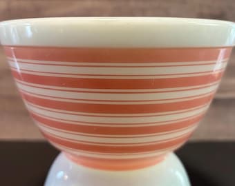 Vintage Pyrex Pink Stripe Mixing Bowl 1.5 pt 401