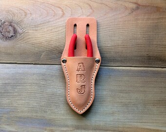 Childs Veg-tan Leather Plier Holster ~ Leather Plier Holder with Child Size  Pliers ~ Pretend Play ~ Gift for Kids ~ Toy Tool ~ Personalization  Available – The Village of Artisans