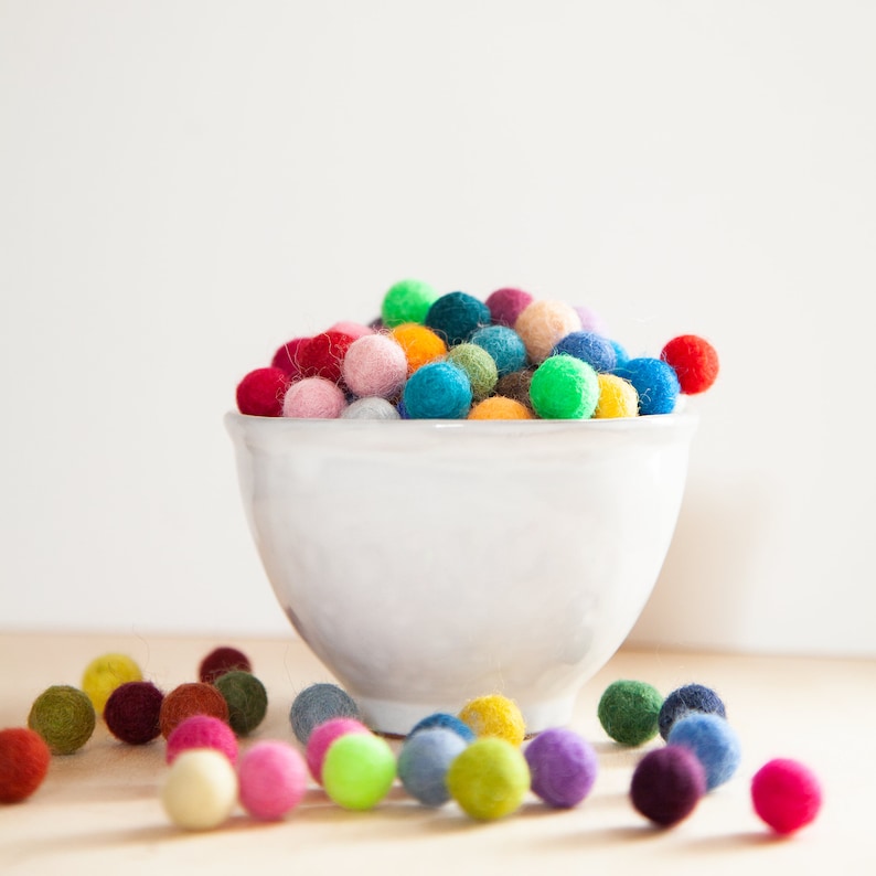 100 Pack of 1 Cm Mini 100 Wool Felt Balls 10 Mm Wool Pom Etsy