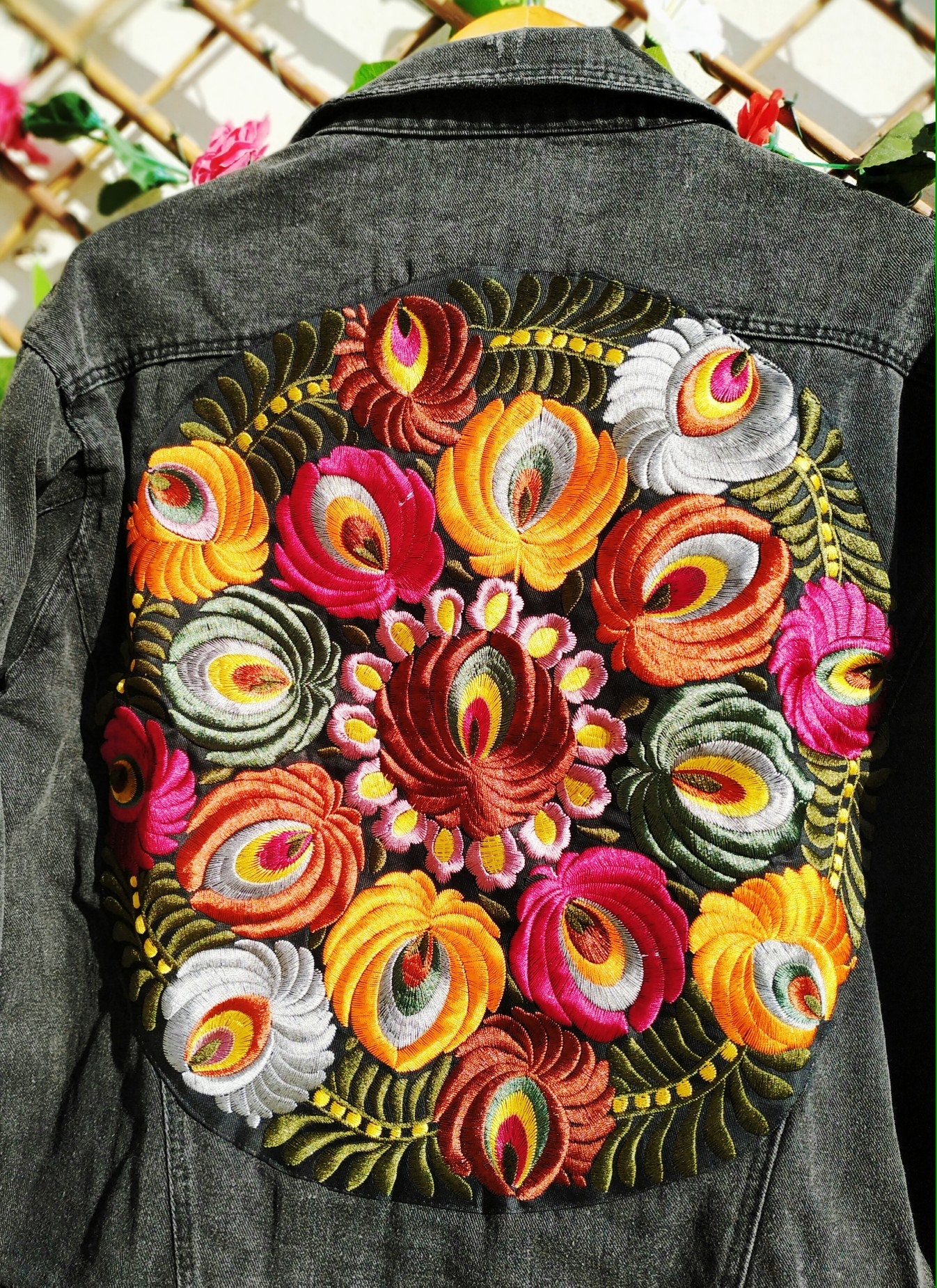 Kleding Dameskleding Jacks & Jassen Linnen gebreid jasje voor dames met borduurwerk in boho stijl Veelkleurige patchwork jas met helder borduurwerk 