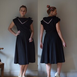 Original 1940s Scarf Neck Detail Dress. Small. Embroidered. Cotton