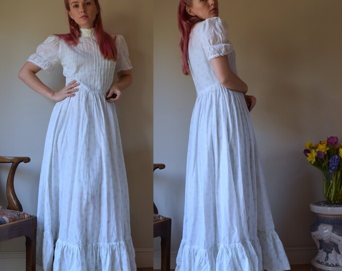 70s Laura Ashley Maxi Dress. White Cotton, Green Sprigs. Size S 35 ...