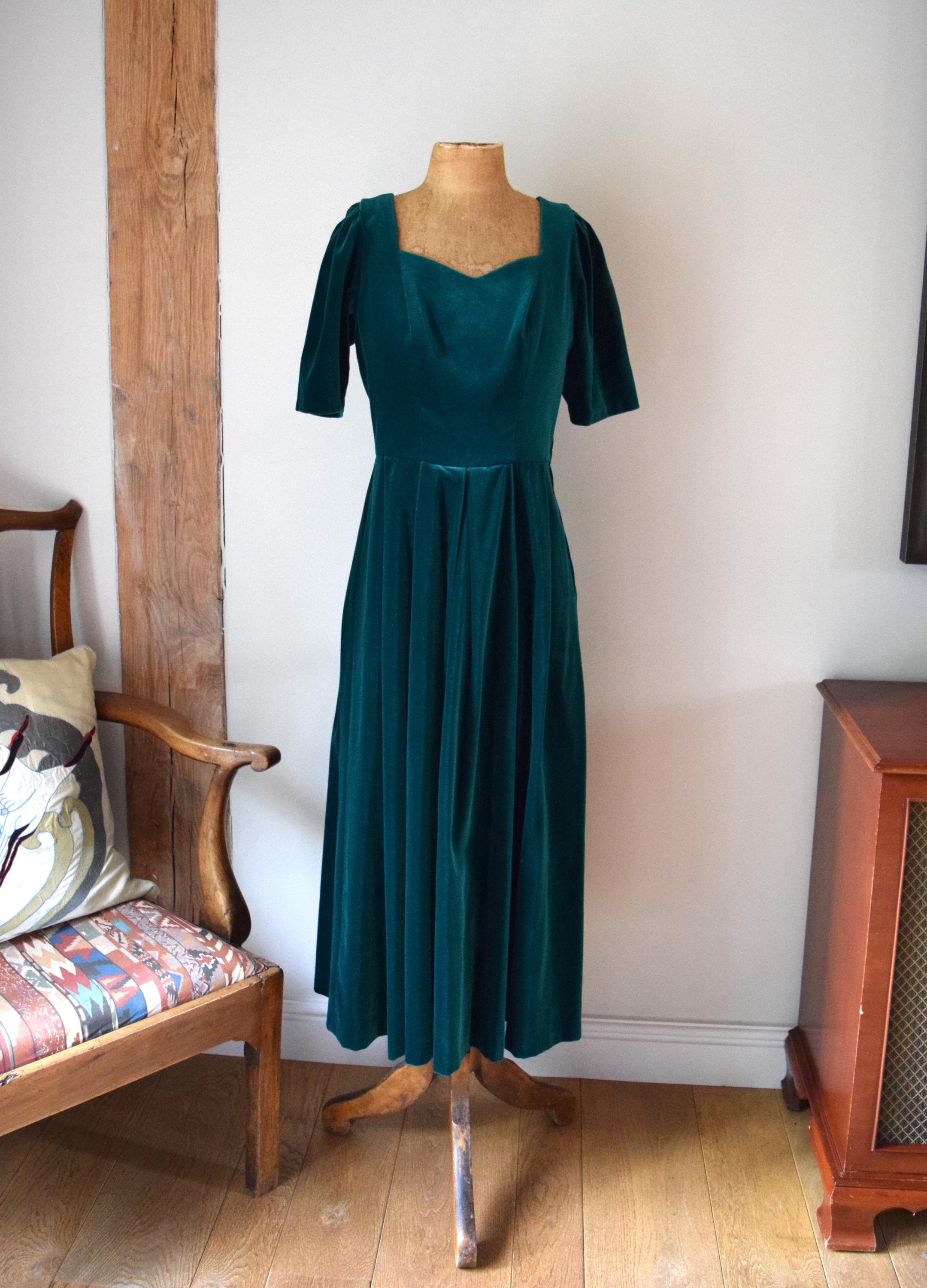 Vintage Green Velvet Dress Vintage 1960s Green Velvet Dress – The