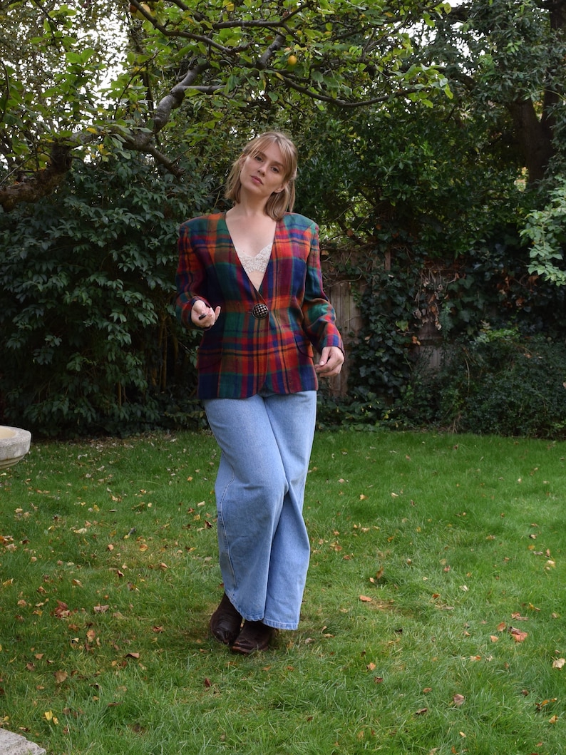 90s Umberto Ginocchietti Tartan Blazer. Size 42 / Medium. Linen image 2