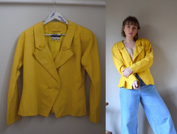 Jean Muir, Jean Muir Yellow Moire Jacket. UK size 14. 1980s. Blazer, Silk, Shoulder Pads