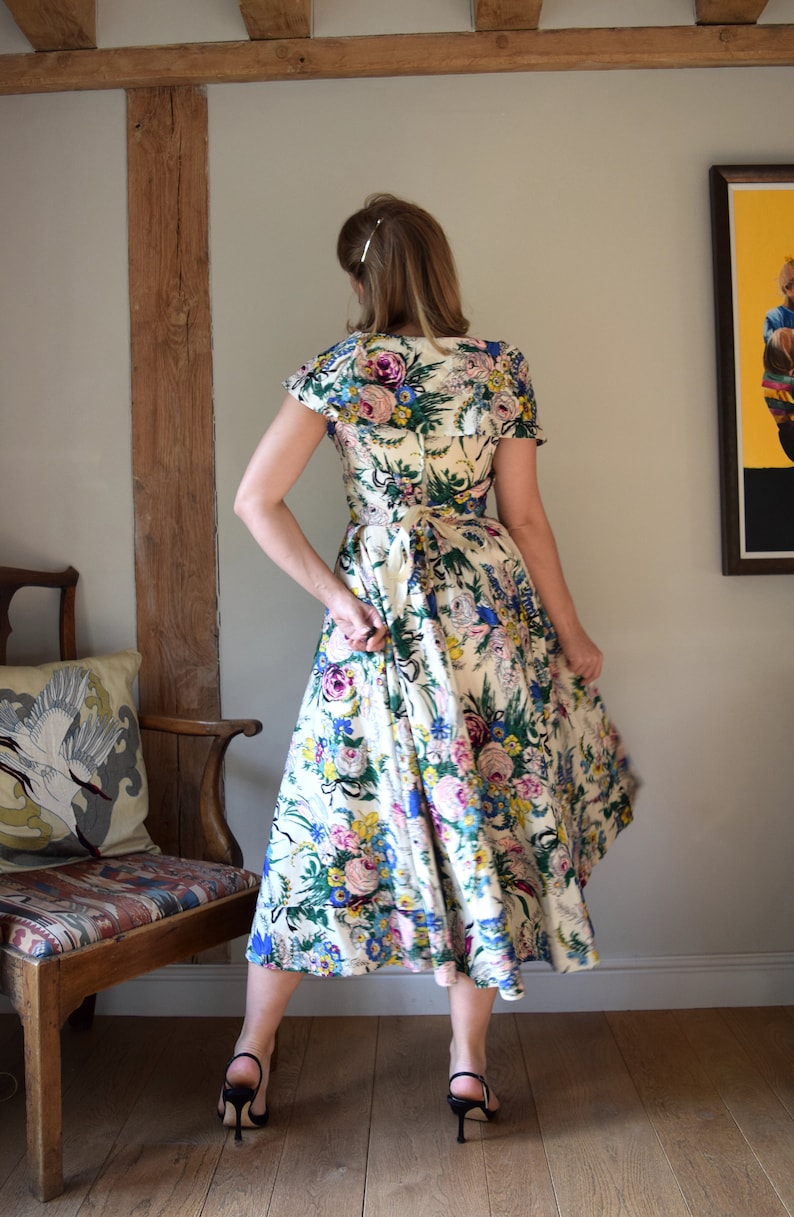 1940s Floral Evening Dress. 27 Waist. Gathered, Shawl Collar, Circle Skirt. image 3