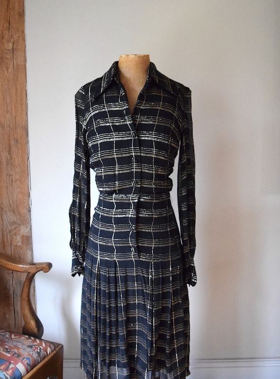 Hardy Amies, Hardy Amies Gold Metallic Striped Dress. Size Small - 25" Waist. Black Chiffon, Pleated, Shirt, Midi. Couture