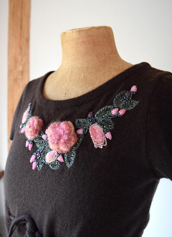 Moschino 3D Flower Jumper. Size Small. Short Sleeve, Brown, Wool