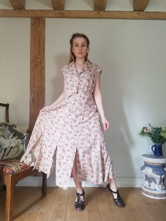 Vintage 70s Floral Tea Dress. Maxi.  Large - 47" … - image 1