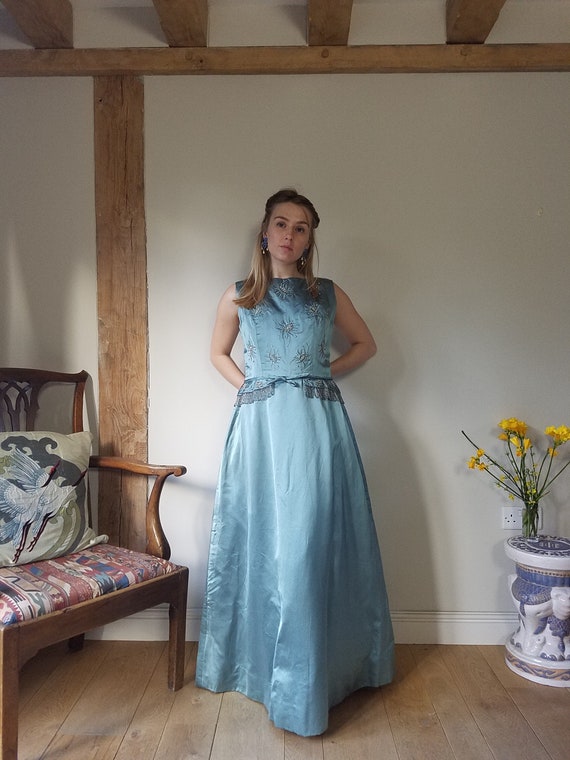 1950s Beaded Harvey Nichols Evening Gown. Medium 31… Gem