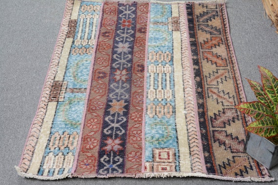 トルコラグ、小型ラグ、ヴィンテージラグ、アンティークラグ、パッチ