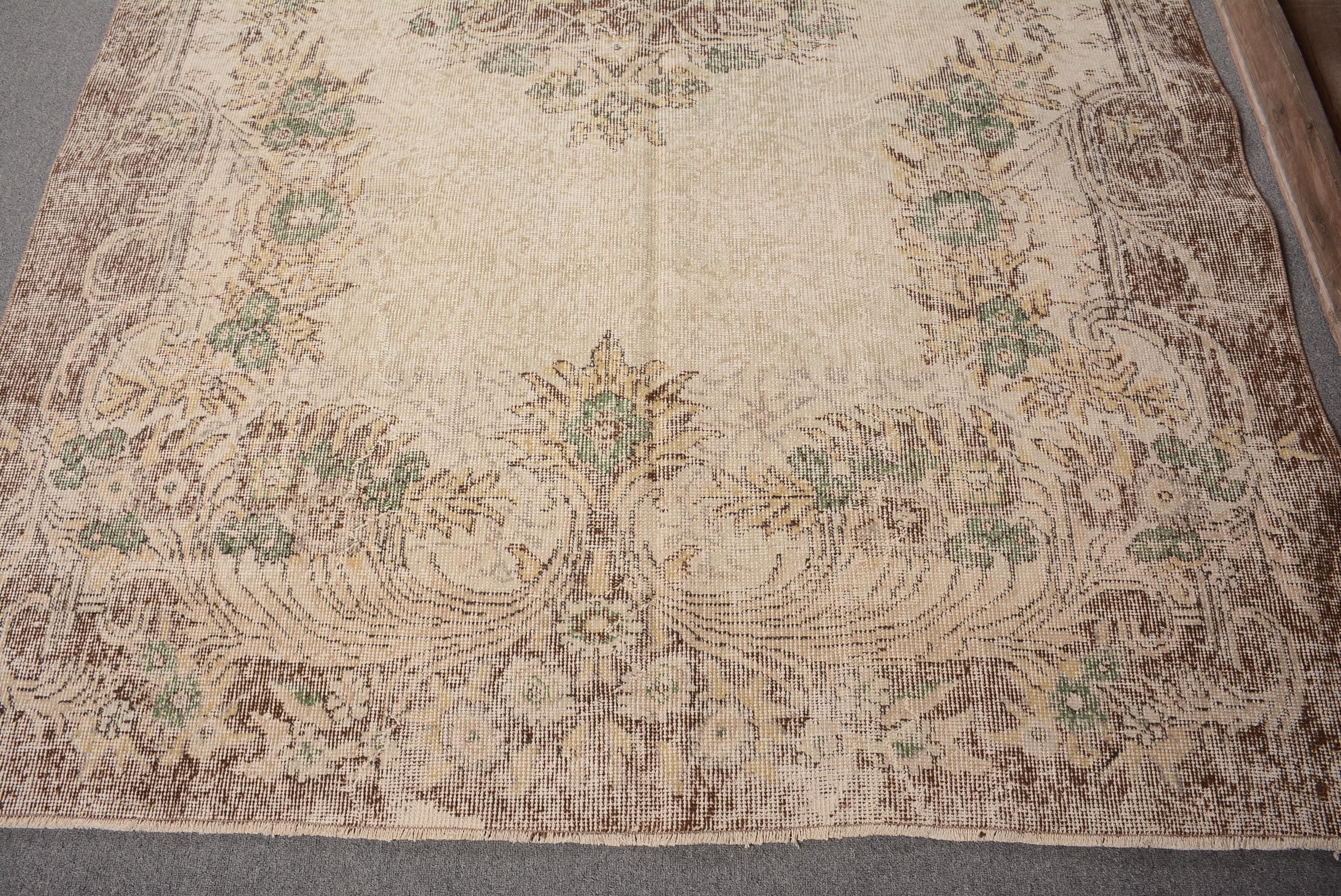 手織りヴィンテージトルコラグ、5.7x9.9フィート、ベージュアナトリア