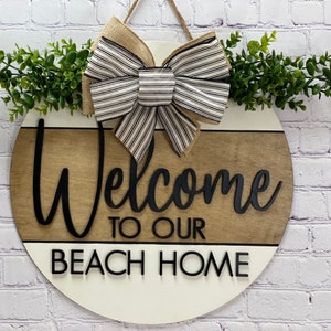 Beach Home Welcome Door Hanger: Hand-Painted Sign