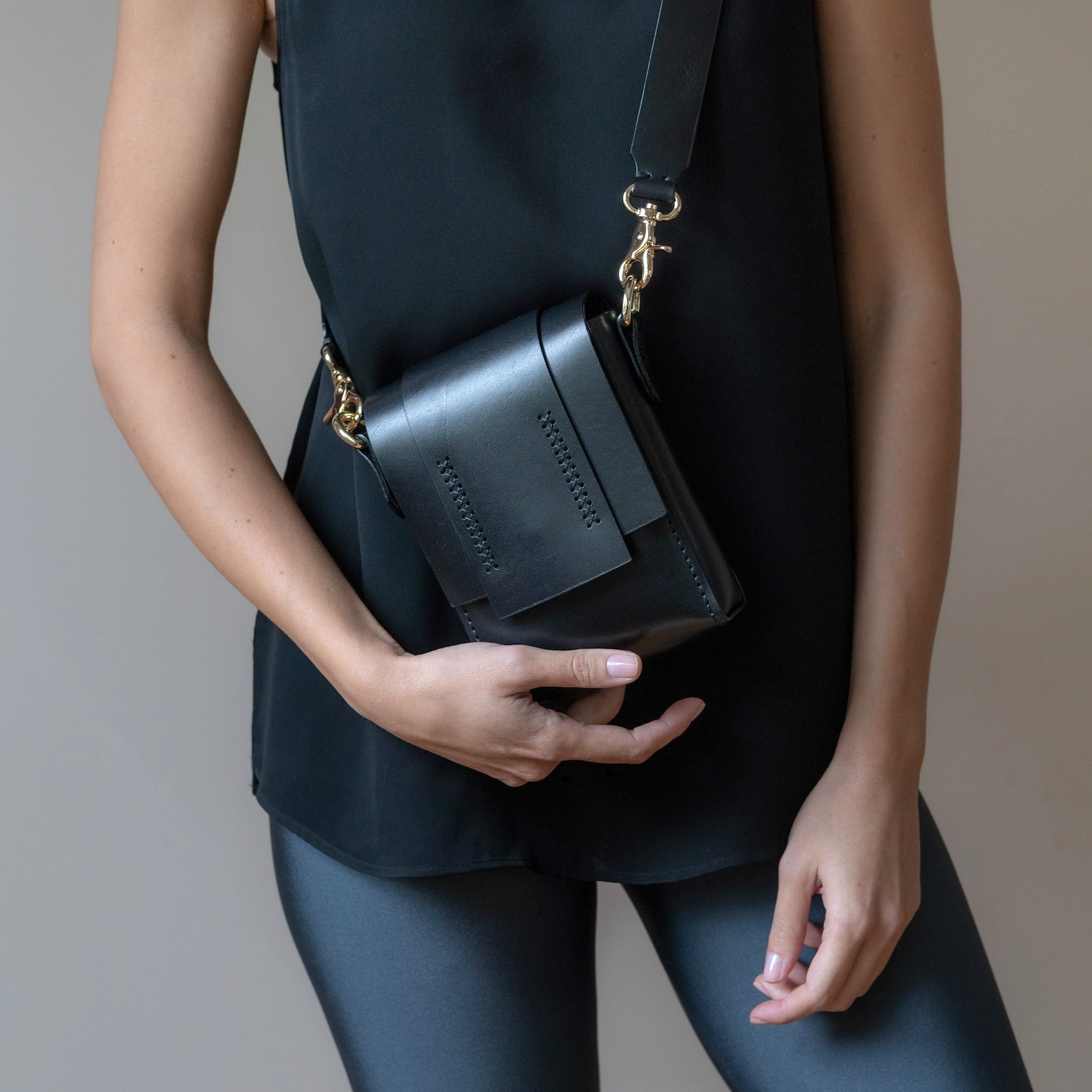Vertical Black Leather Crossbody Bag Shoulder Bag Leather Etsy