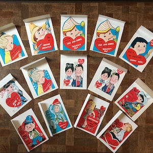 Lotto di 14 biglietti di San Valentino vintage perfetti con buste anni '60 eccellenti