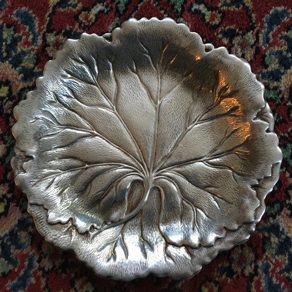 Vintage Wilcox Lily Pad Plate 9 1/4” Silverplate Leaf Tray 5699 Excellent