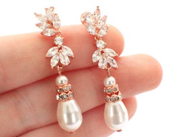 Rose gold pearl earrings, bridesmaid pearl earrings, chandelier earrings, wedding earrings, pearl bridal drop earrings, pearl bridal jewelry