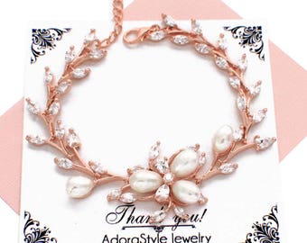 Wedding bracelet, rose gold bridal bracelet, freshwater pearl, bridal bracelet, crystal rhinestone wedding bracelet, bridesmaid bracelet