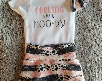 Cow Print Baby Outfit: Bummies Set with Headband (0-3 Months)