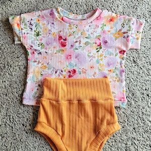 Baby outfit, Baby lounge set, Baby bummies, Summer, Pink, Orange, floral, Handmade, Handmade-gifted, Baby clothes, baby Girl