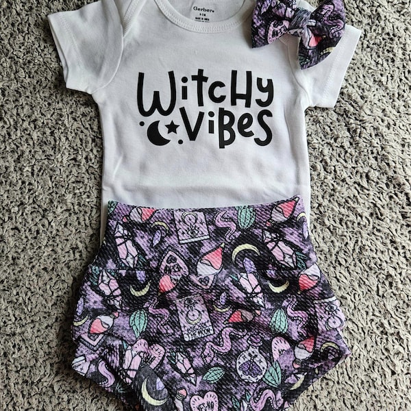Witchy Vibes Baby Outfit: Bummies, Bodysuit & Bow Headband