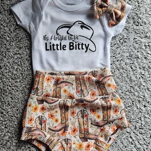 Conjunto Western para bebé: Body, pantalones cortos Bummies y diadema con lazo