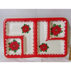Vtg Artform Industries Plastic Sectioned Chip & Dip Snack Tray Poinsettia Korea