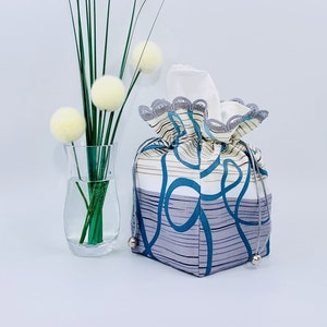 Tissue Box Cover / Square Tissue Box Cover / Fabric Box Cover / Tissue Box Holder / Tissue Box / Fabric Tissue Box Cover / Tissue Holder